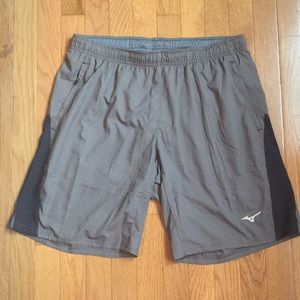 Men’s Mizuno shorts, large
